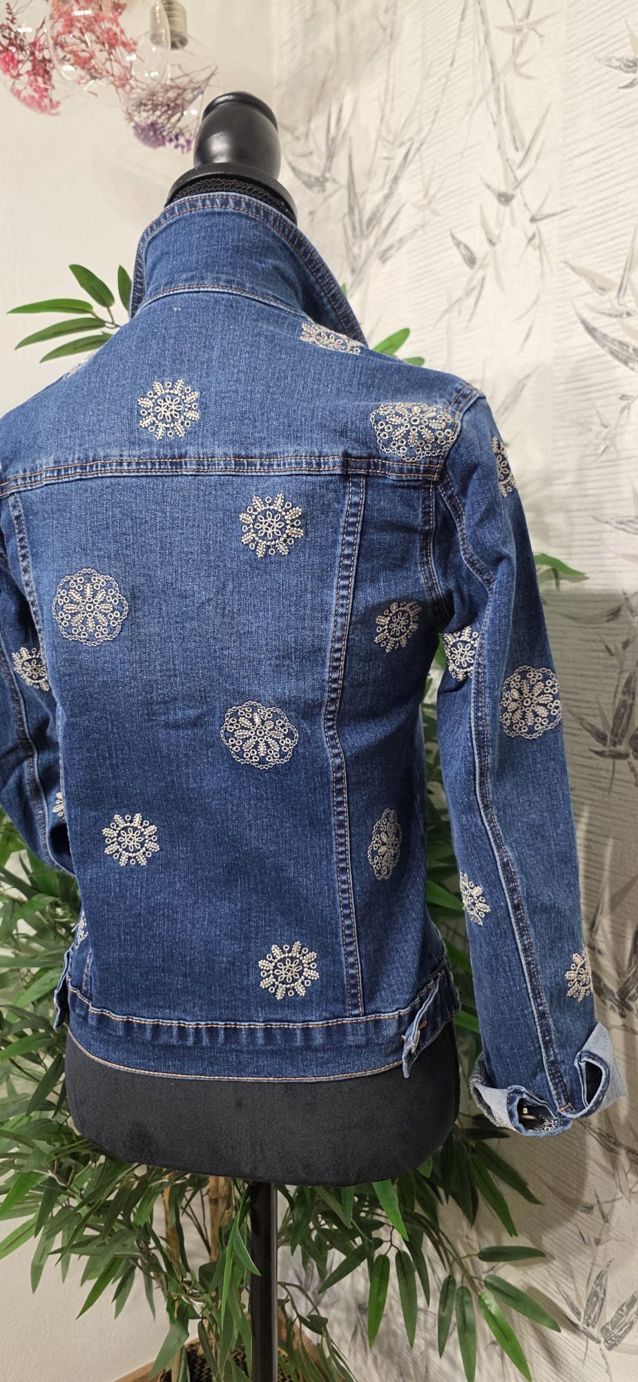 Cazadora Karen - Imagen 3